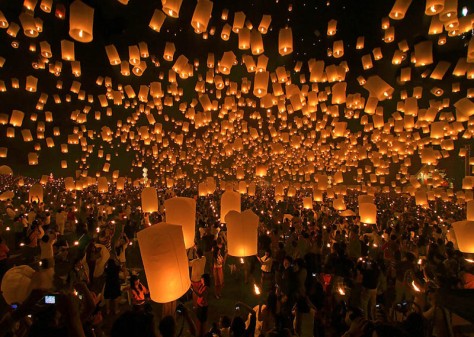 yee-peng-festival-of-lanterns-chiang-mai-thailand